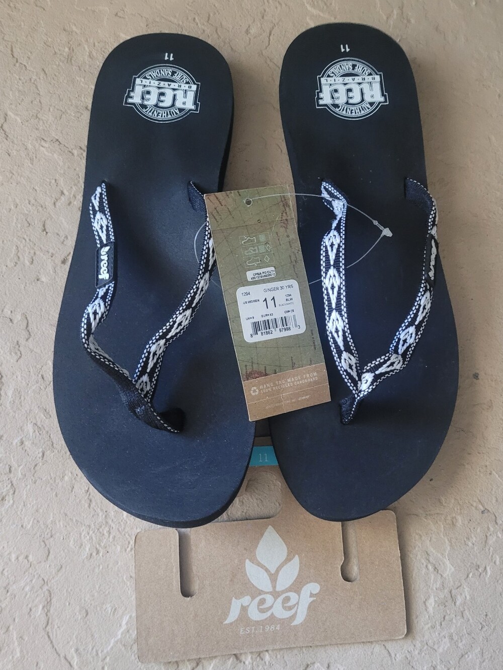 Size 11 Authentic Reef Brazil Black Flip Flop Surf Women Sandals